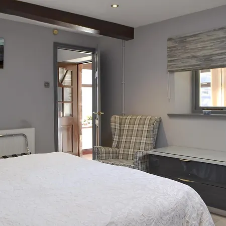 The Milking Parlour - Uk30866 *